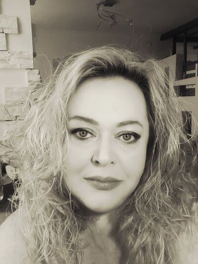  ,   Viktoria, 49 ,   ,   , c 
