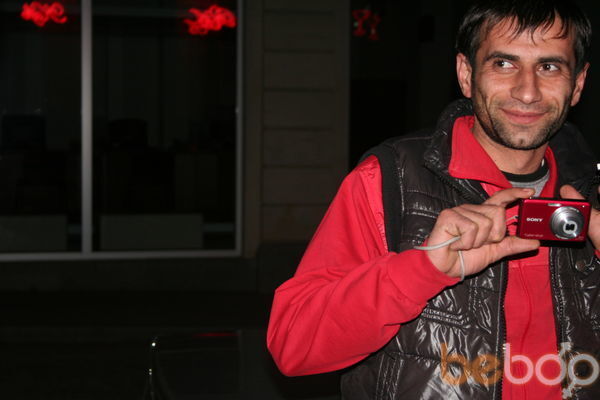  ,   Temo, 42 ,  