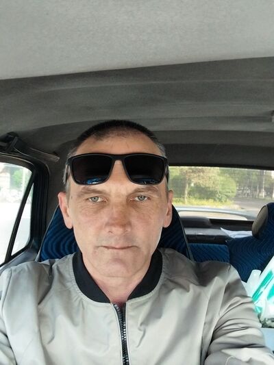  ,   Vlad, 49 ,   ,   