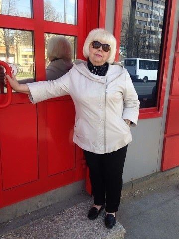  ,   Ludmila, 73 ,  