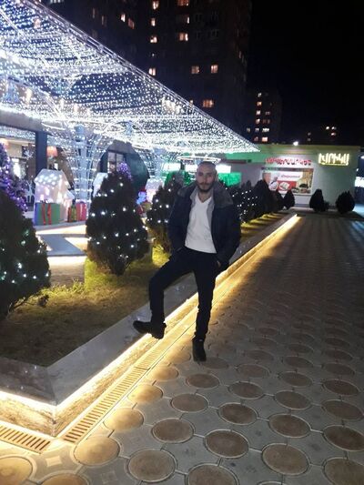  -,   Edgar, 40 ,   ,   , c 