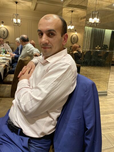  ,   Albert, 40 ,   ,   , c 