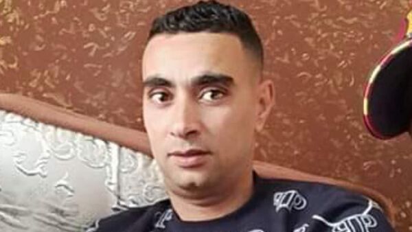  Algiers,   Amir, 33 ,   ,   , c 