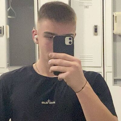  ,   Alex, 18 ,   ,   