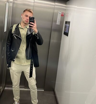  --,   , 32 ,     , c 