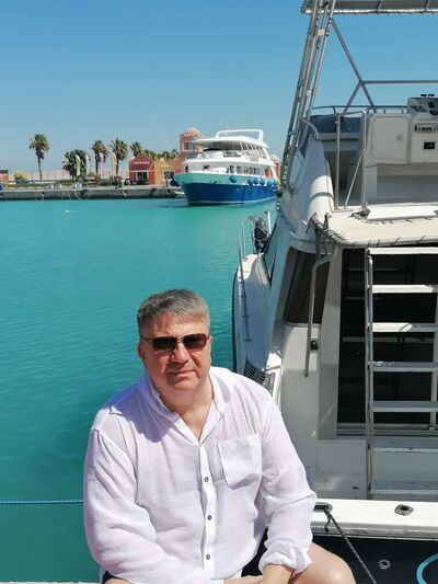  ,   Ruslan, 56 ,   ,   , c 