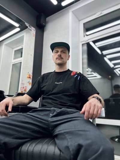  ,   Alex, 38 ,  