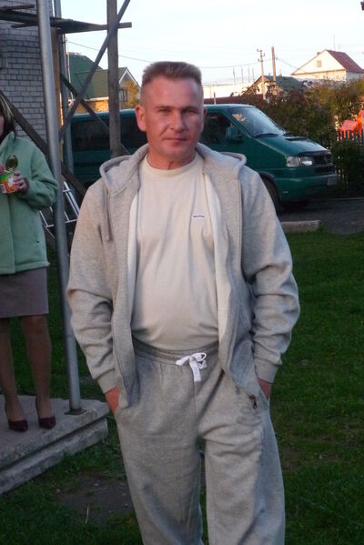  ,   Dan, 47 ,  