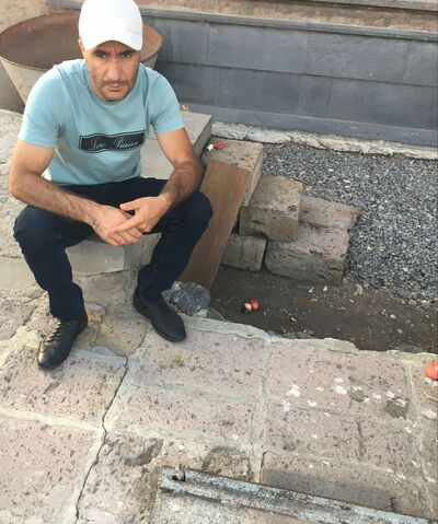  ,   Hovo, 34 ,     , c 