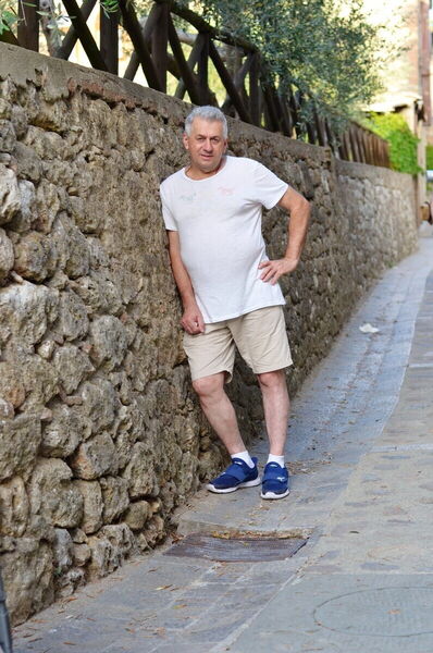  ,   VIKTOR, 65 ,     