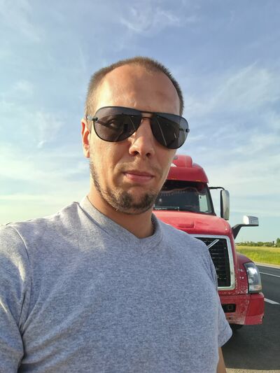  ,   Vladimir, 32 ,   c 
