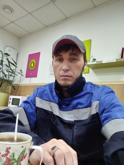  ,   Farhod, 37 ,   ,   