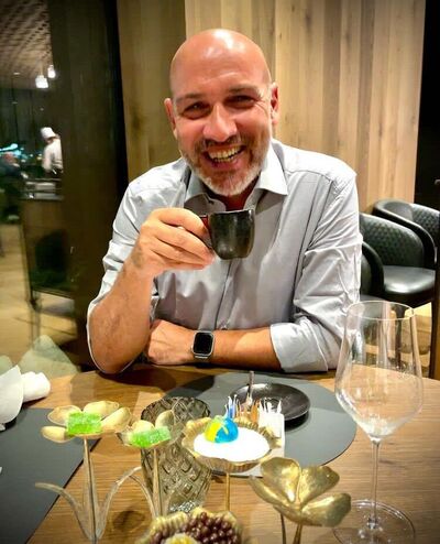  Dili,   Austin, 52 ,   ,   