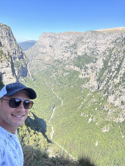  ,   Max Grechka, 31 ,   ,   , c , 