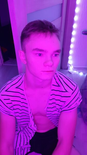  ,   Denis, 24 ,   ,   