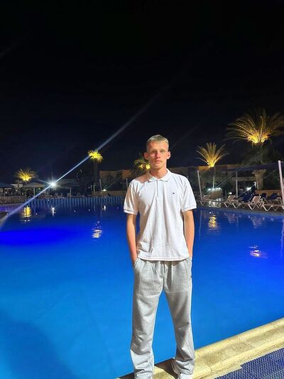  ,   Artem, 18 ,     , 