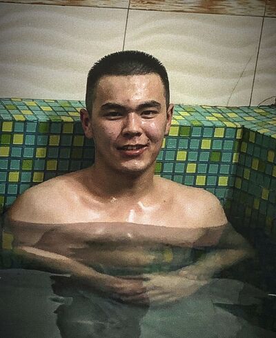  ,   Adam, 28 ,   ,   