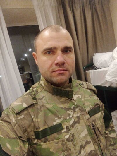  ,   Vikont, 39 ,  