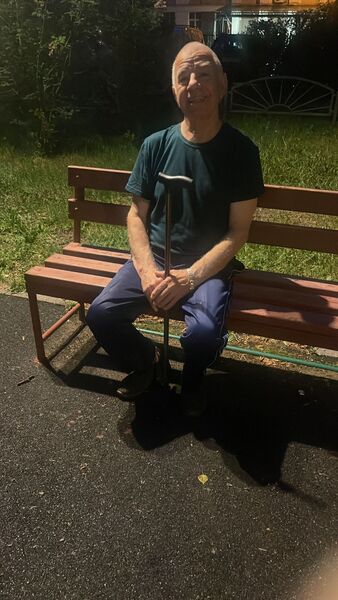  ,   Viktor, 74 ,   c 