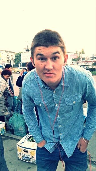  ,   Dima, 29 ,   