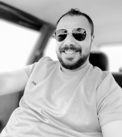  ,   Mostapha, 32 ,   ,   