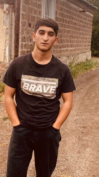  ,   Vahan, 23 ,   ,   