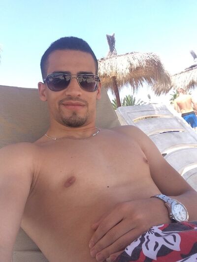  ,   Akram, 31 ,   ,   , c 