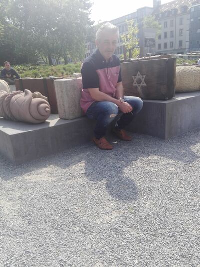  Neu-Ulm,   , 57 ,   c 