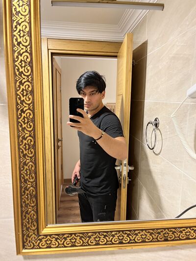  ,   Milan, 33 ,   ,   