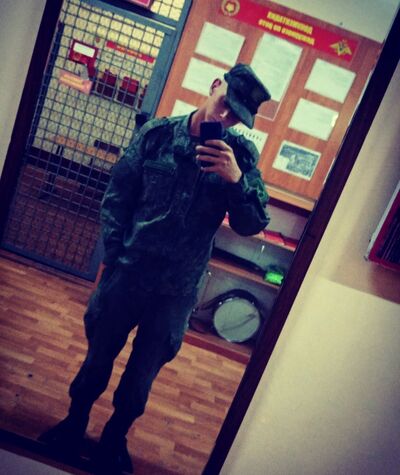   ,   Alex, 25 ,   ,   , 