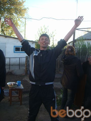  ,   VoWan, 48 ,  