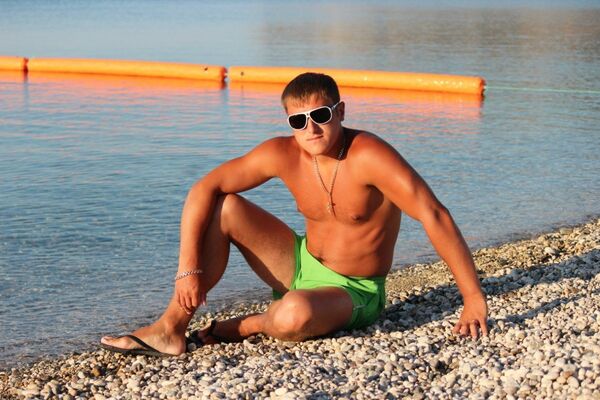  ,   Anton, 37 ,   ,   , c 