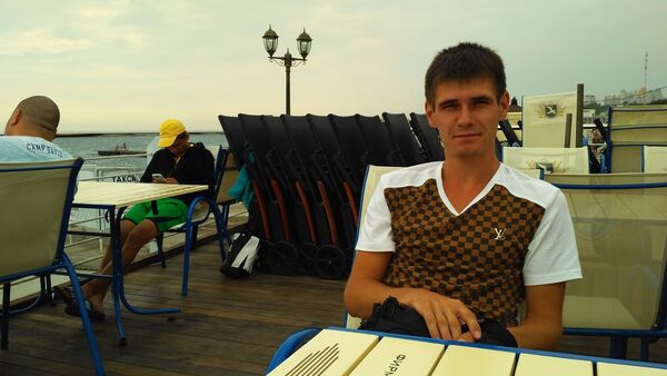  ,   Kolja, 35 ,   
