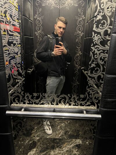  ,   Alex, 34 ,   ,   , c , 