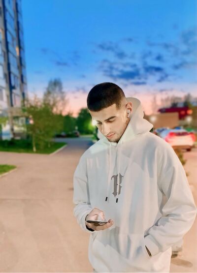  ,   Amir, 21 ,   ,   , c 