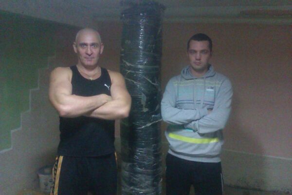  ,   Kostas, 53 ,   ,   , c 