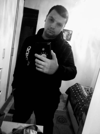  ,   Erik, 26 ,   ,   