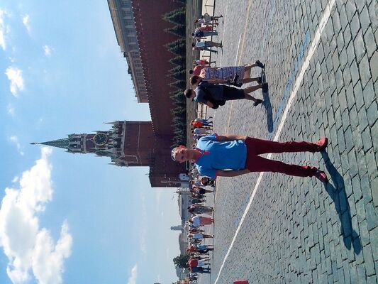  ,   Artem, 37 ,   ,   , c 