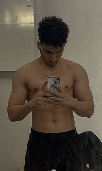  ,   Rayen, 23 ,   ,   