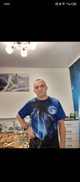 ,   Viktor, 44 ,     , c 
