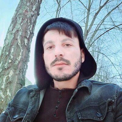  ,   Narek, 33 ,   ,   