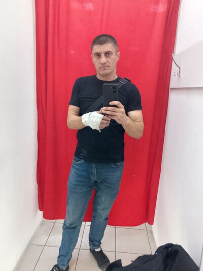  ,   Andrey, 40 ,   ,   