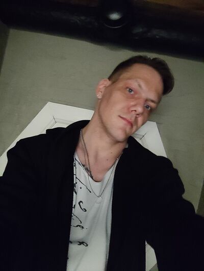  ,   Maxim, 35 ,   ,   