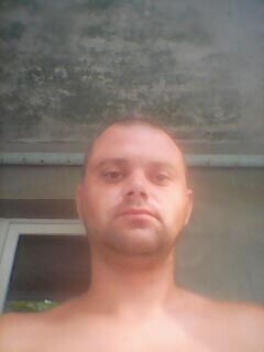  10165298  Bogdan, 37 ,    