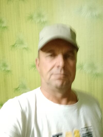  ,   Maksim, 47 ,   