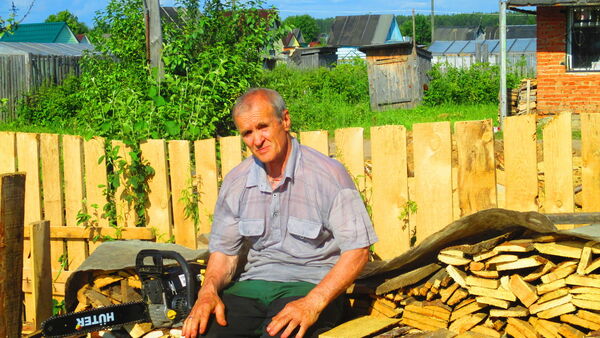 Знакомства Соликамск, фото мужчины Анатолий, 68 лет, познакомится для флирта, любви и романтики, cерьезных отношений