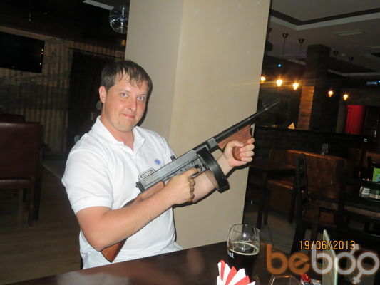  3452308  Viktor, 39 ,    