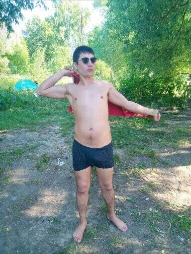  32152138  Bobir, 32 ,    
