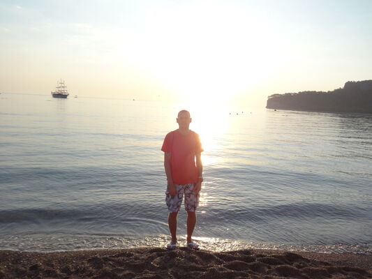  ,   Jevgenij, 41 ,   ,   , c 