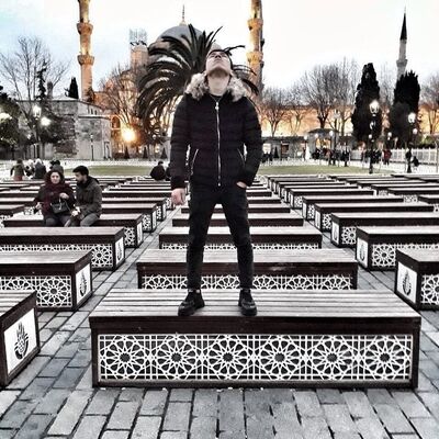  ,   Ikrom, 28 ,  